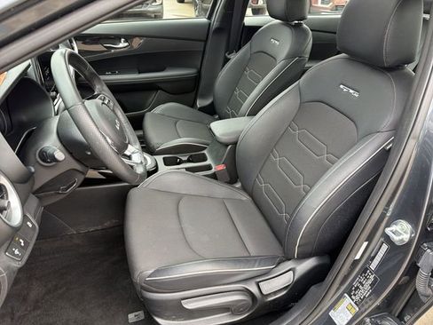 Used 2024 Kia Forte GT-Line w/ GT-Line Premium Package image 13