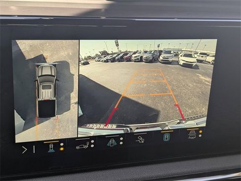 Used 2023 GMC Sierra 1500 AT4 w/ AT4 Premium Package image 23