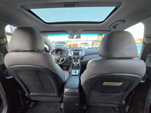 Used 2012 Hyundai Elantra Limited w/ Technology Pkg 5 FWD image 30