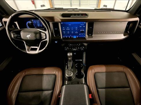 Used 2021 Ford Bronco Outer Banks AWD/4WD image 14
