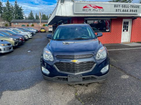 Used 2017 Chevrolet Equinox LT w/ Convenience Package AWD/4WD image 6