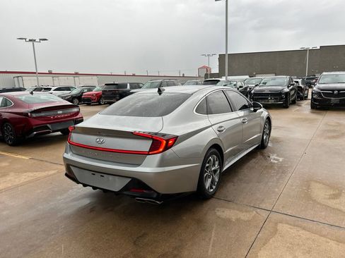 Used 2021 Hyundai Sonata SEL FWD image 3