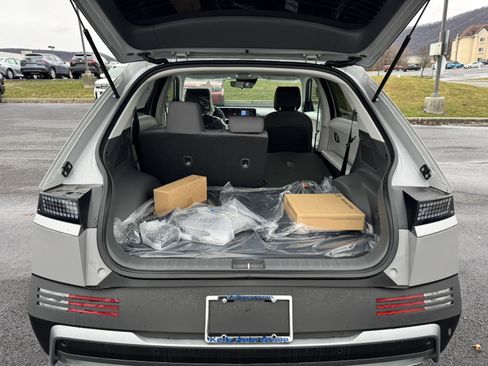 New 2026 Hyundai Ioniq 5 SE image 7