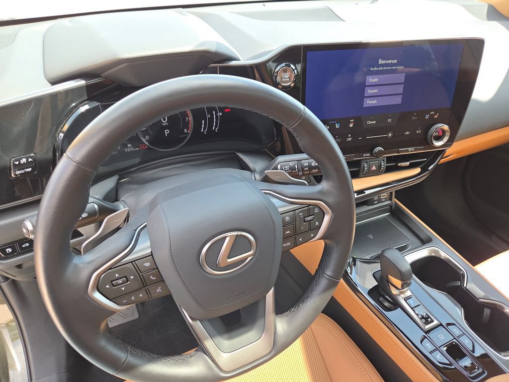 Certified 2026 Lexus NX 350 AWD w/ Accessory Package (2T) image 35
