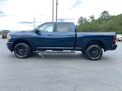 Used 2022 RAM 3500 Big Horn w/ Level C Equiment Group AWD/4WD image 8