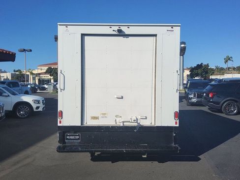 Used 2022 Ford E-350 and Econoline 350 Super Duty w/ Power Windows & Locks Group RWD image 14