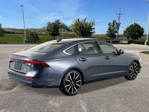 New 2026 Honda Accord Touring image 5