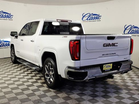 Used 2024 GMC Sierra 1500 SLT AWD/4WD image 2