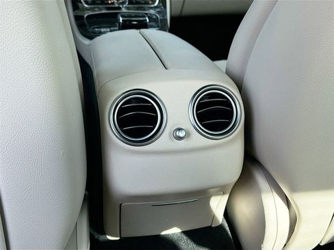 Used 2017 Mercedes-Benz E 300 image 27