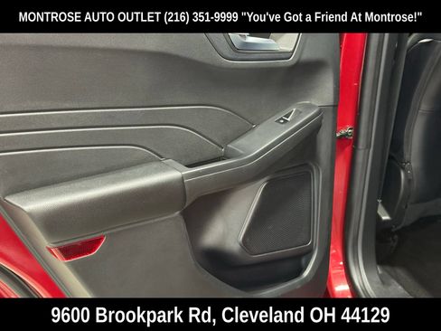 Used 2023 Ford Escape ST-Line w/ Equipment Group 301A FWD image 33