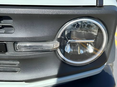 Used 2022 Ford Bronco 4-Door AWD/4WD image 11