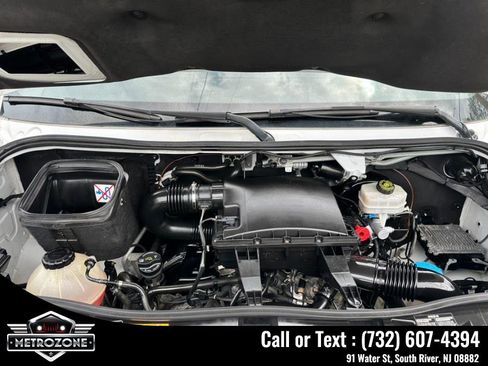 Used 2019 Freightliner Sprinter 3500 w/ Premium Package image 39