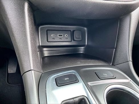 Used 2023 Chevrolet Equinox LT AWD/4WD image 31