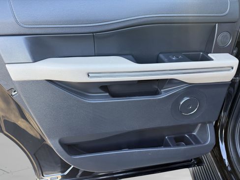 Used 2024 Ford Expedition Max Limited image 38