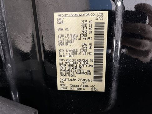 Used 2023 Nissan Rogue S image 33