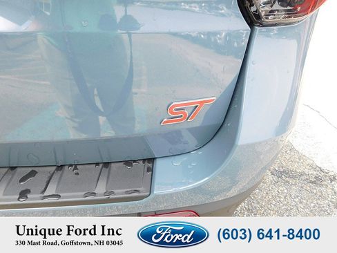 Used 2025 Ford Explorer ST AWD/4WD image 8