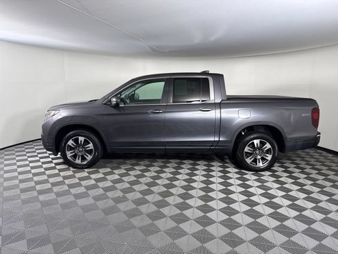 Used 2017 Honda Ridgeline RTL image 2