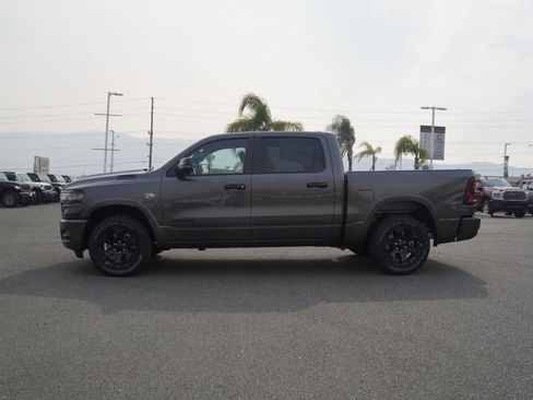 New 2026 RAM 1500 4x4 Crew Cab image 7