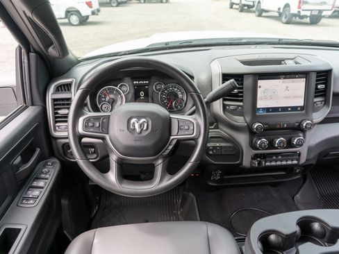 Used 2024 RAM 5500 Tradesman w/ Chrome Appearance Group AWD/4WD image 20