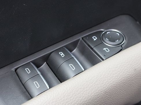 Used 2023 GMC Canyon Denali AWD/4WD image 72