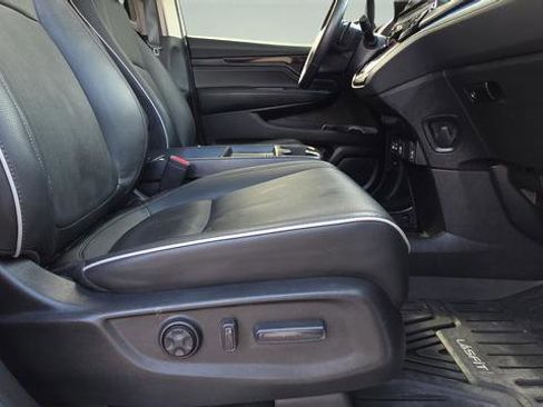 Used 2025 Honda Odyssey Touring image 16