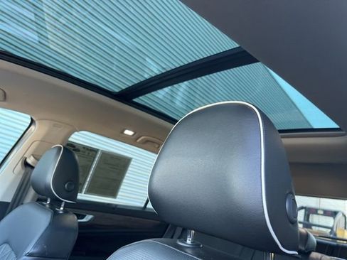 Used 2024 Volkswagen Atlas SEL Premium R-Line image 43