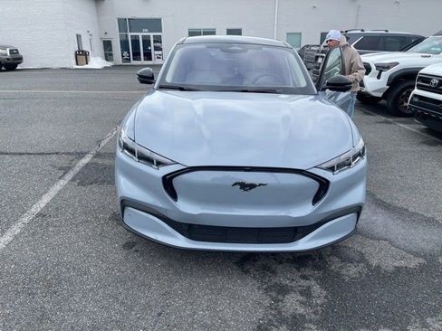 Used 2025 Ford Mustang Mach-E Premium image 2