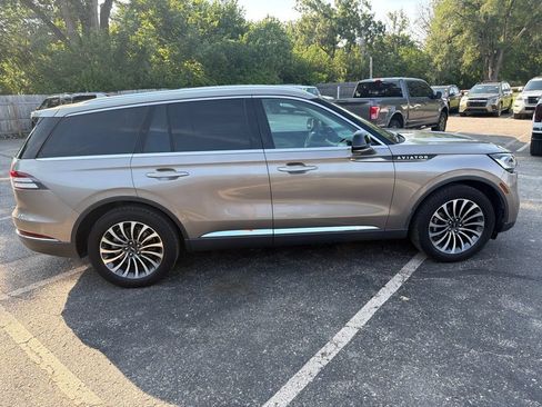 Used 2020 Lincoln Aviator Reserve AWD/4WD image 4