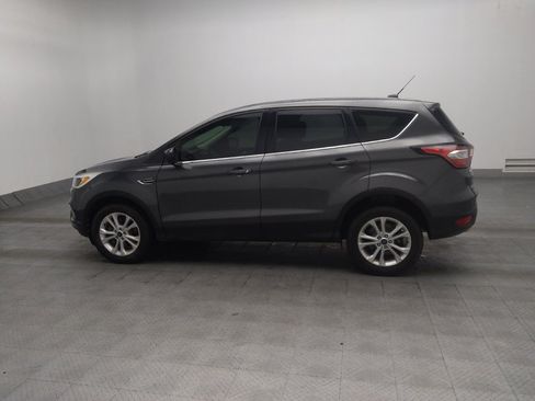 Used 2017 Ford Escape SE w/ SE Cold Weather Package AWD/4WD image 3