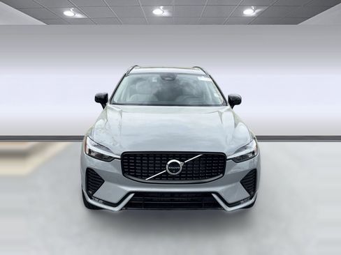 Used 2025 Volvo XC60 B5 Ultra w/ Protection Package Premier image 5