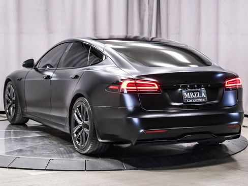 Used 2023 Tesla Model S Standard Range image 2