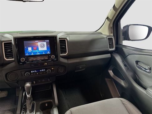 Used 2024 Nissan Frontier SV w/ SV Convenience Package image 25