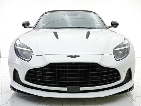 Used 2024 Aston Martin DB12 Convertible RWD image 32