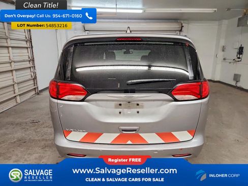 Used 2021 Chrysler Voyager LX FWD image 8