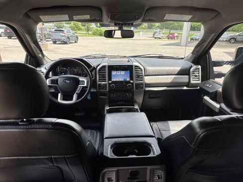Used 2017 Ford F250 Lariat w/ Lariat Value Package AWD/4WD image 27