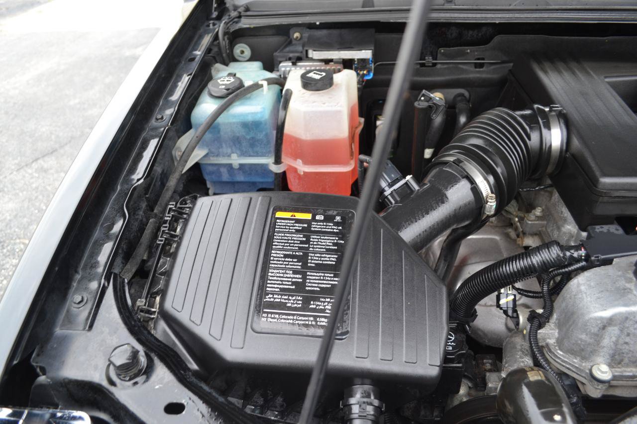 Used 2011 Chevrolet Colorado LT AWD/4WD image 44