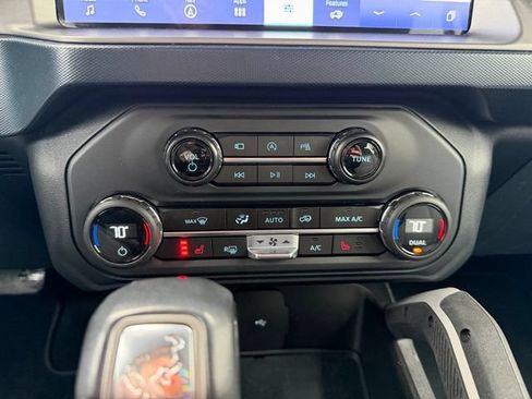 Used 2023 Ford Bronco Outer Banks AWD/4WD image 12