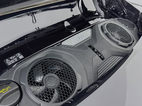 Certified 2025 Porsche 911 Carrera image 29