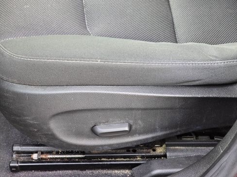 Used 2012 Chevrolet Cruze LT image 14