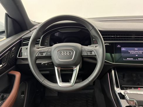 Used 2023 Audi Q8 Prestige AWD/4WD image 11