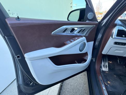 Used 2025 BMW XM AWD/4WD image 23