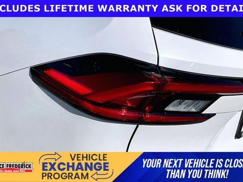 Used 2024 Toyota Grand Highlander AWD image 25