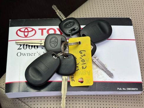 Used 2006 Toyota Solara SLE image 38