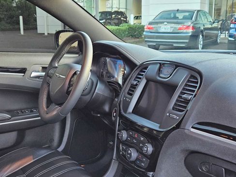Used 2023 Chrysler 300 S image 12