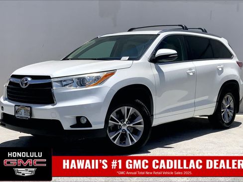 Used 2014 Toyota Highlander XLE w/ Preferred Accessory Package AWD/4WD image 1