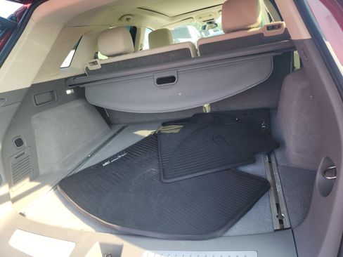 Used 2024 Cadillac XT5 Premium Luxury w/ LPO, Floor Liner Package AWD/4WD image 18