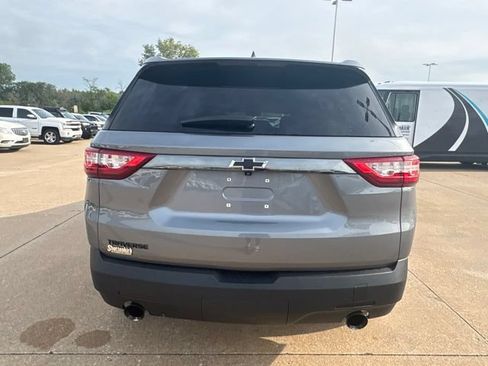 Used 2020 Chevrolet Traverse LS w/ LPO, Blackout Package FWD image 4