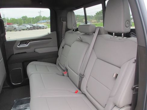 New 2026 GMC Sierra 1500 SLT w/ SLT Premium Plus Package AWD/4WD image 16