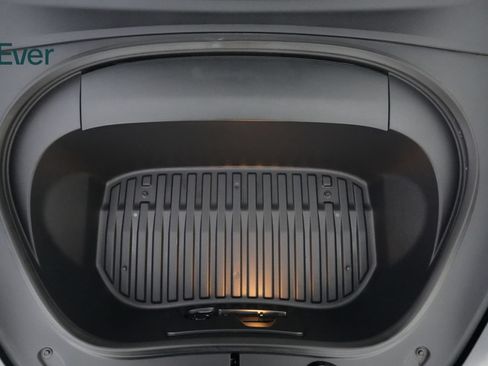 Used 2024 Tesla Model 3 Long Range AWD/4WD image 28
