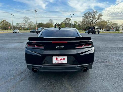 Used 2017 Chevrolet Camaro LT image 5